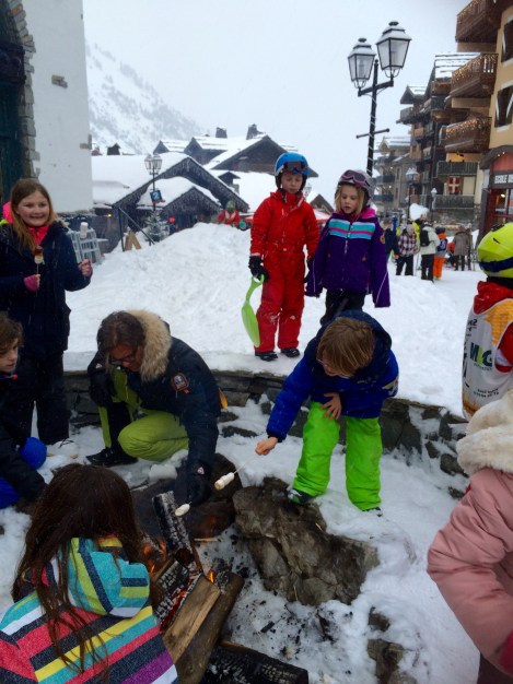 Complimentary marshmallow roasting & "vin chaud" (mulled wine)