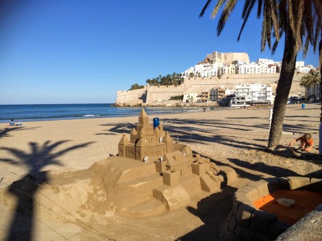 At imitating life in Peñíscola